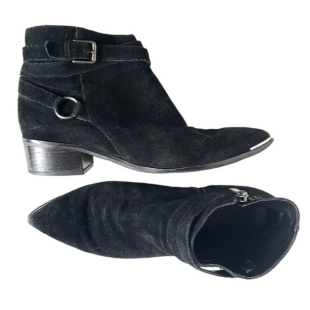 WELL LOVED Marc Fisher Black Yatina Ankle Booties